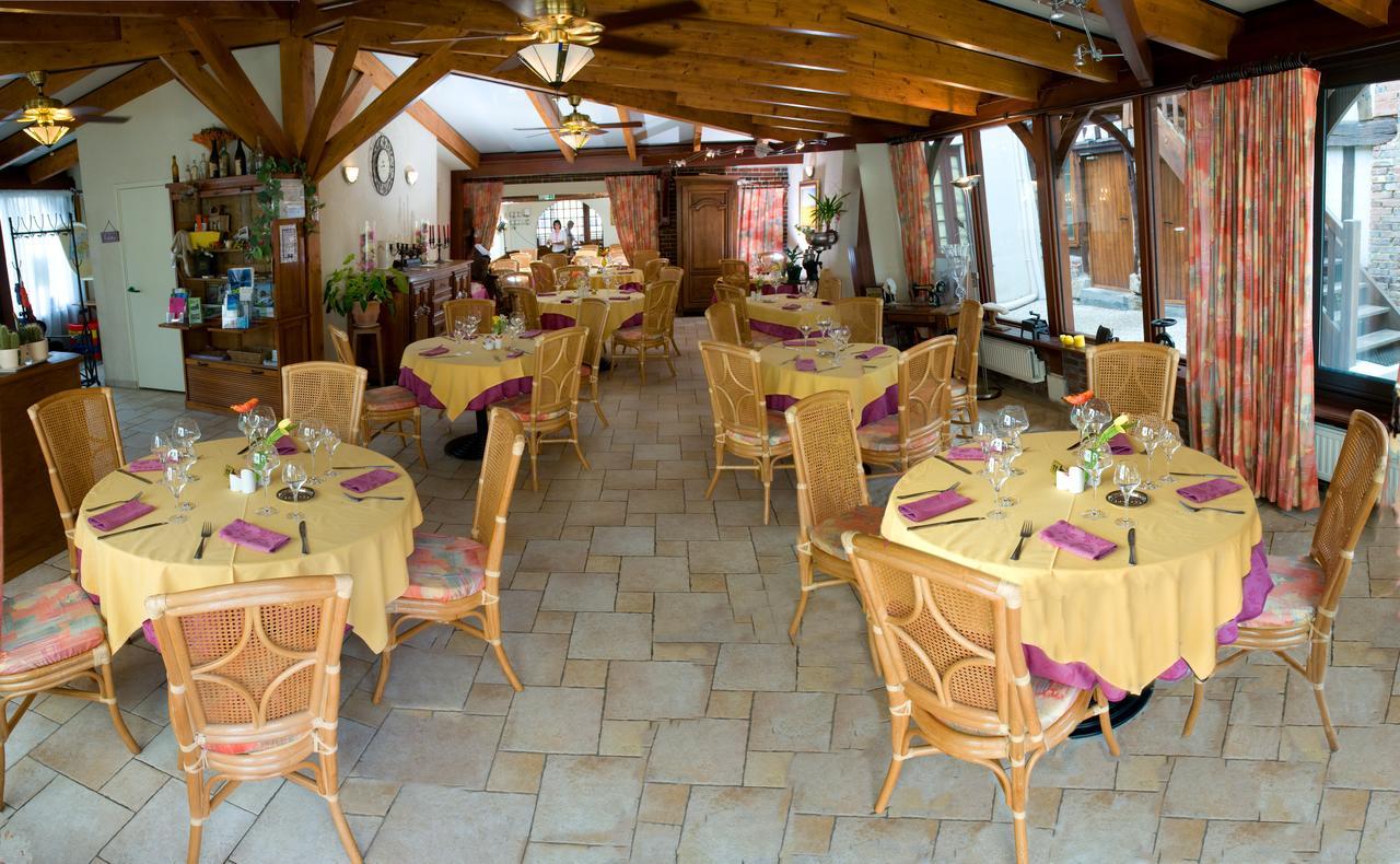 Hôtel De Normandie Conches-en-Ouche Buitenkant foto